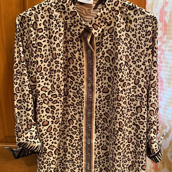 Gretchen Scott Designs Leopard Print 3/4 Sleeve Blouse - Picture 2 of 8